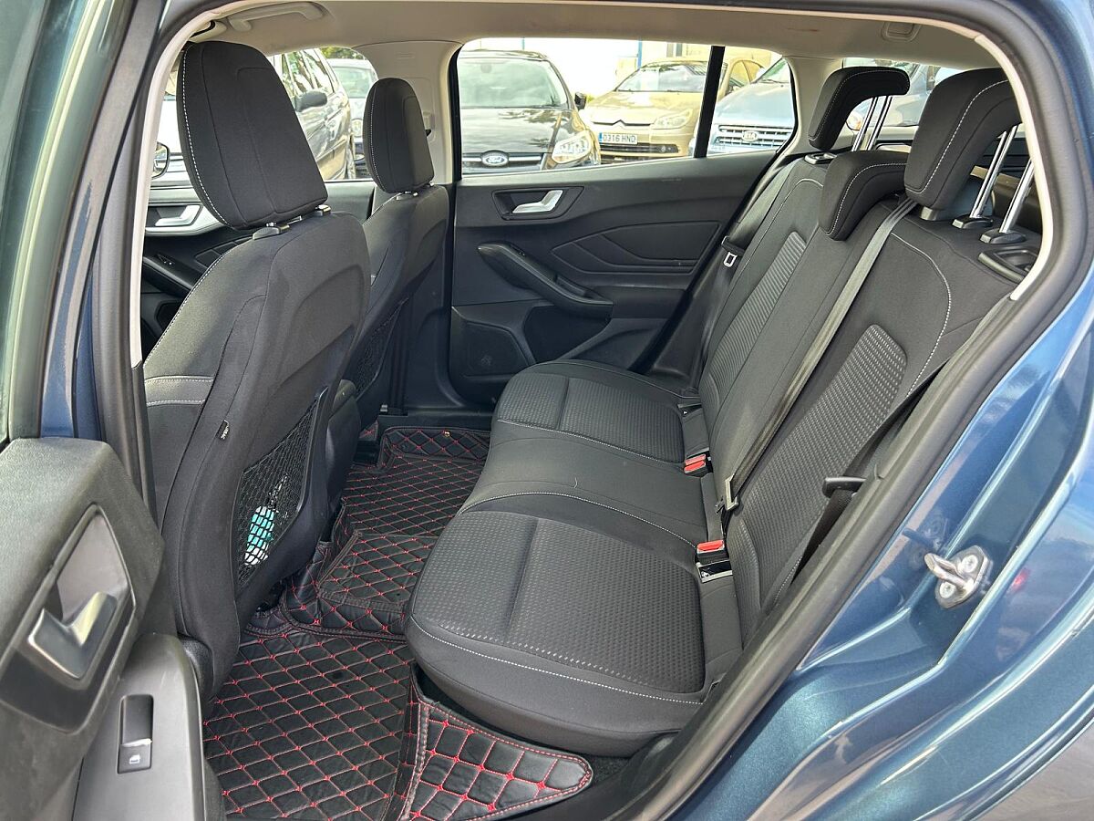 FORD FOCUS ESTATE 1.5 TDCI AUTO SPANISH LHD IN SPAIN 68000 MILES SUPERB 2019